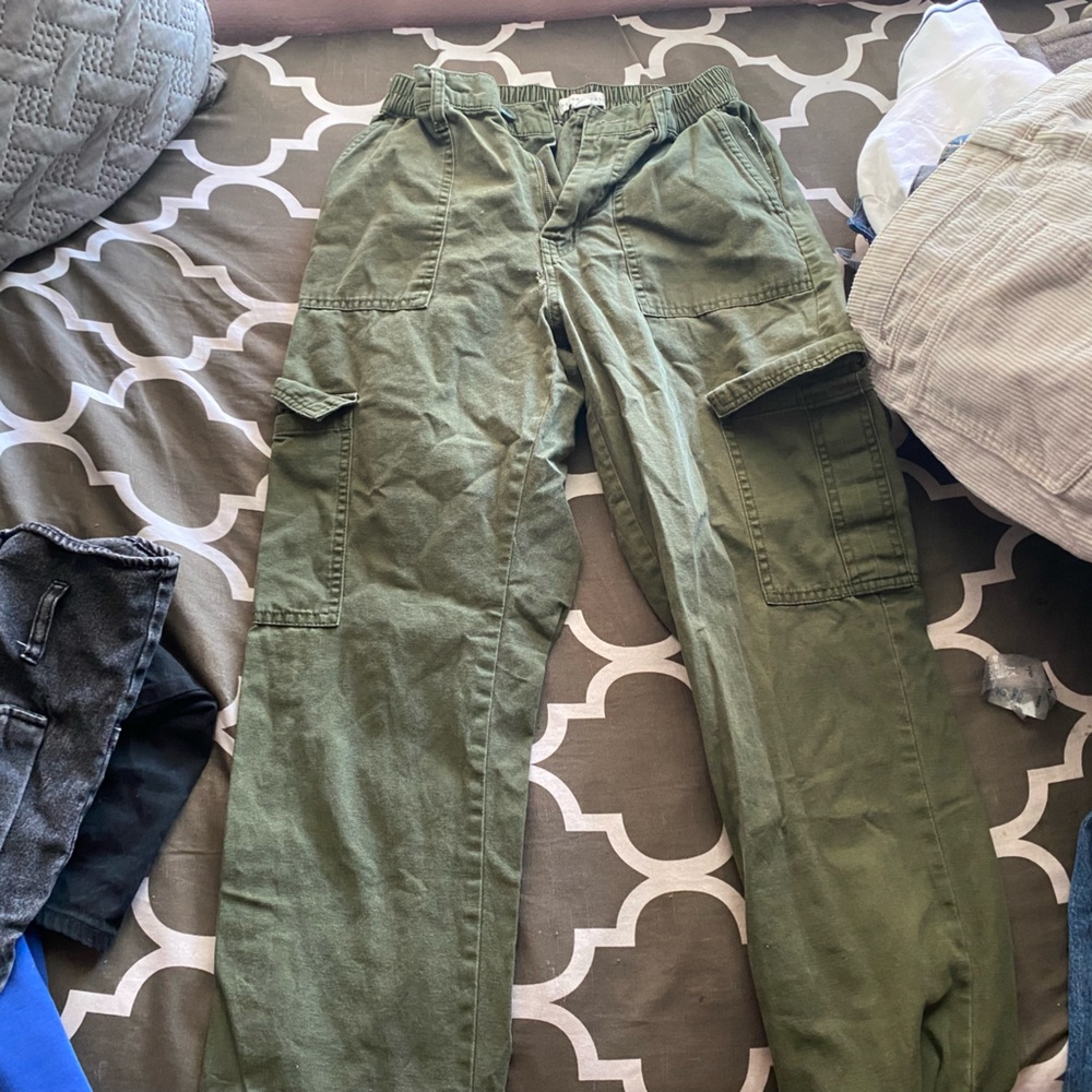 Green Aeropostale Cargo Pants
